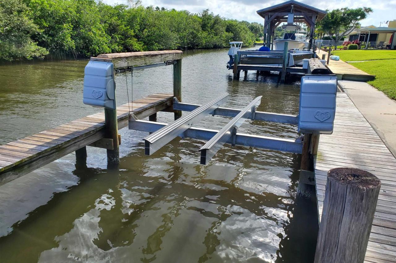 Merritt Island Home With Boat Dock On Canal Front! Buitenkant foto