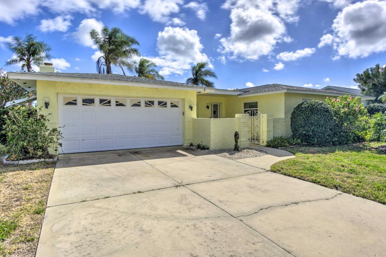 Merritt Island Home With Boat Dock On Canal Front! Buitenkant foto